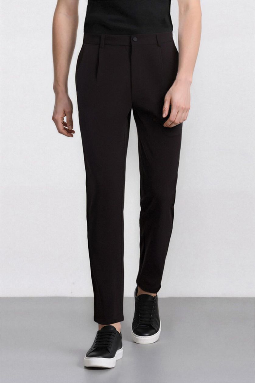 Erkek Siyah Jogger Düz Paça Her Yöne Esneyen Yazlık Kumaş Pantolon