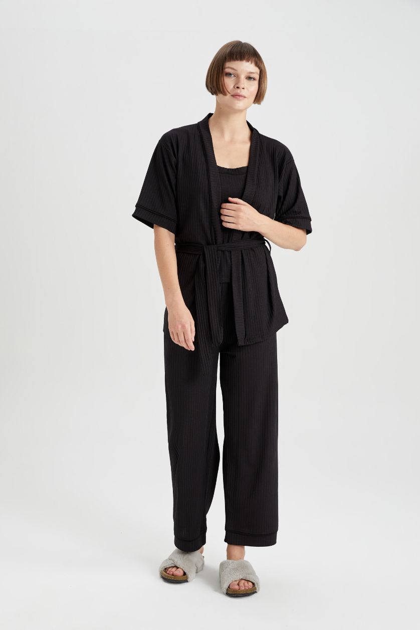 Kadın Siyah Yarım Kol Sabahlık