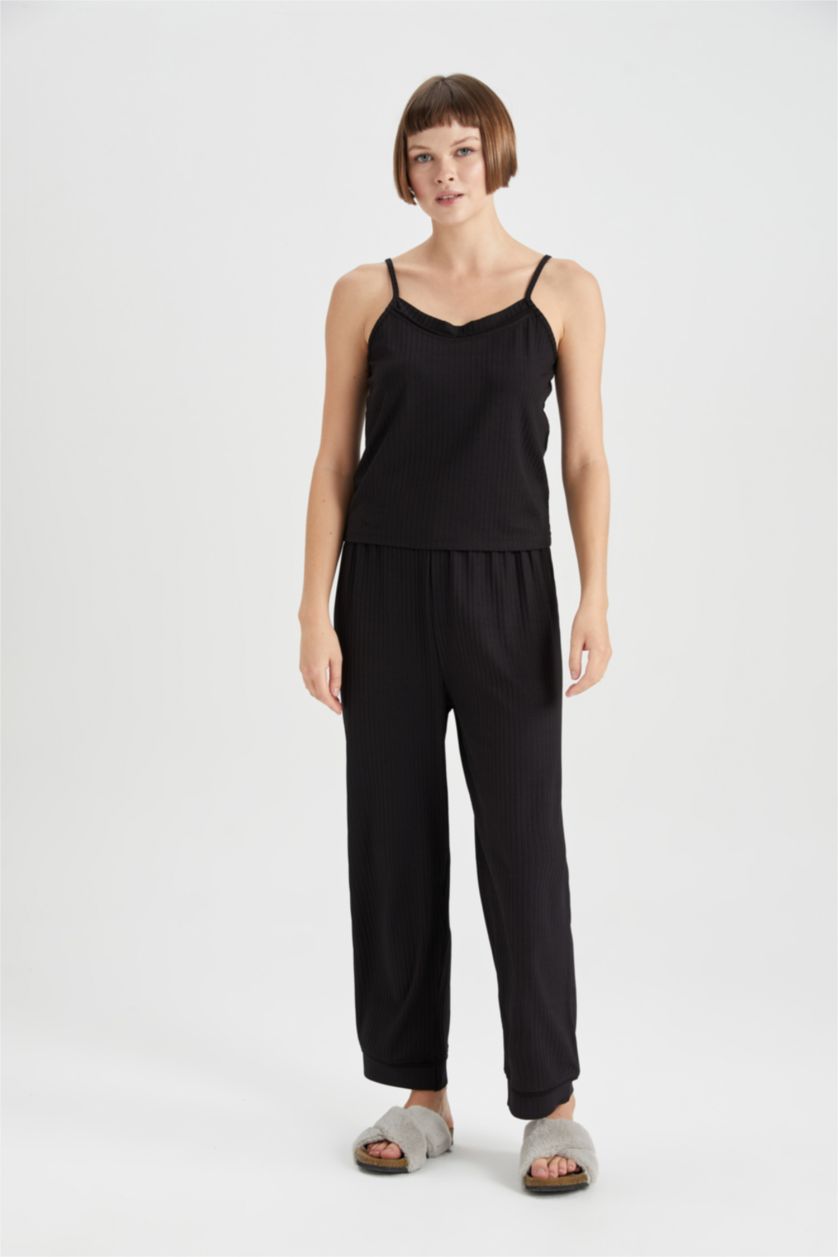Kadın Siyah Regular Fit Askılı Casual Pijama Üstü