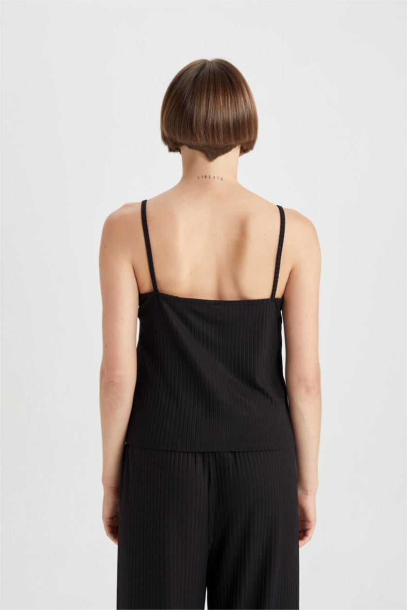 Kadın Siyah Regular Fit Askılı Casual Pijama Üstü