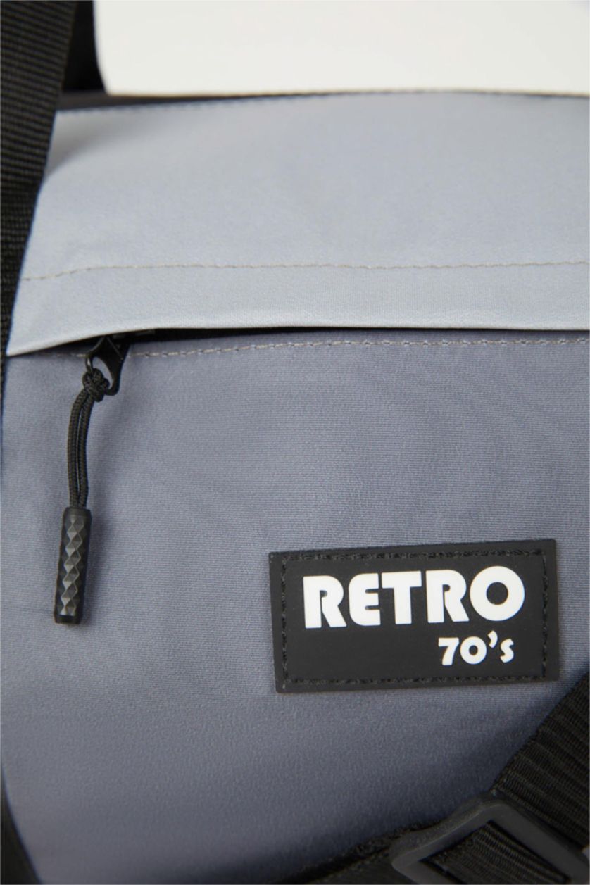 Ерлер қара Ерлерге спорт және саяхатқа арналған сөмке