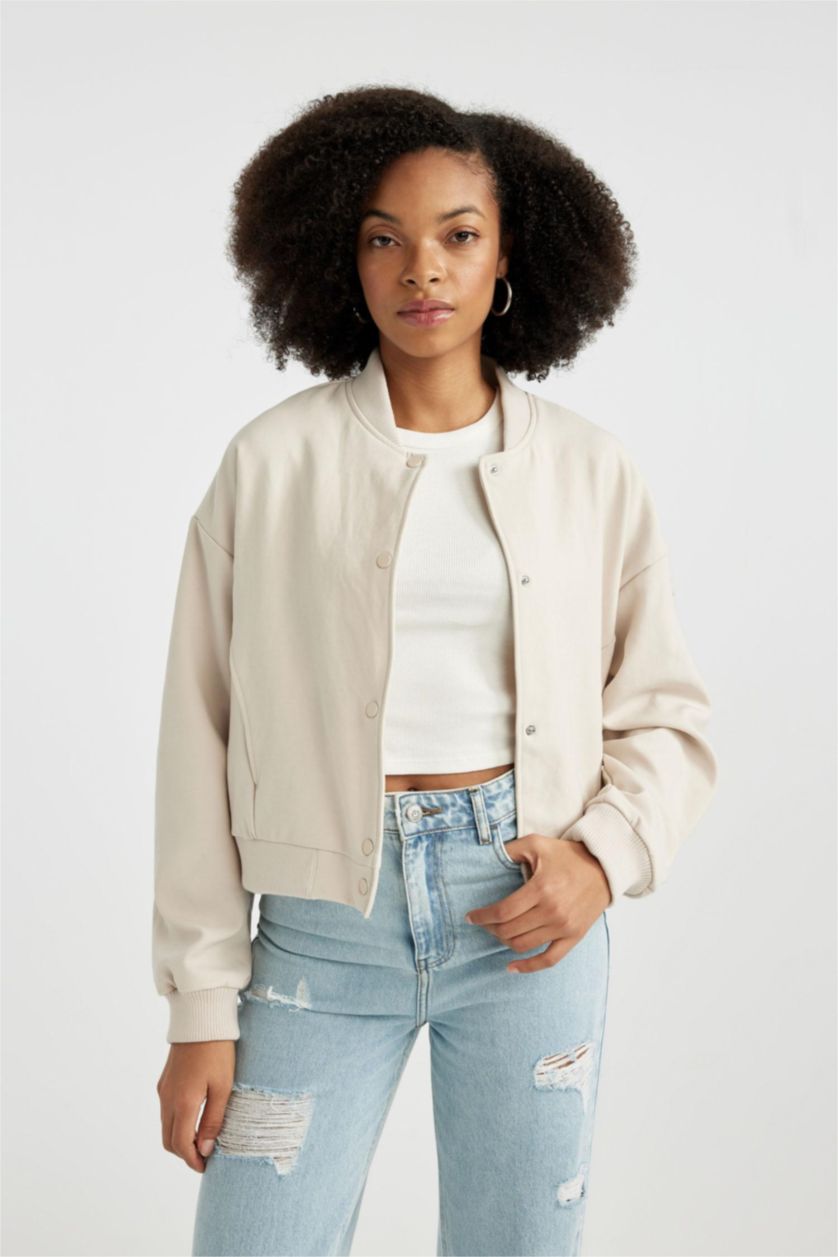 Kadın Kum Kolej Yaka Çıtçıtlı Cepli Hafif Mevsimlik Bomber Ceket