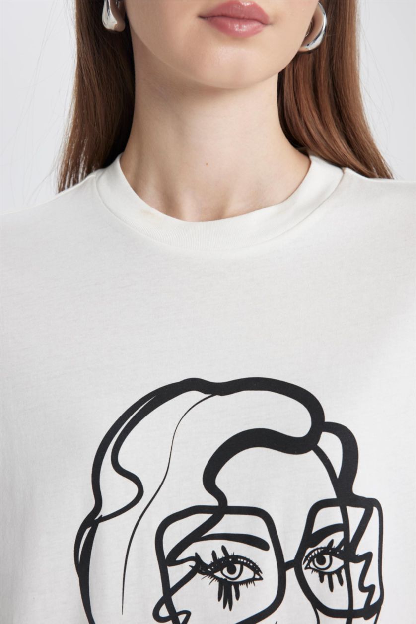 حريمي بيج فاتح تونيك نص كم قصة عادية بياقة مستديرة بيج فاتح