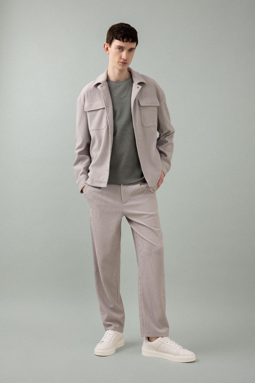 Erkek Açık Gri Yazlık Kumaş Pantolon Tapered Fit Normal Kesim Düz Paça Her Yöne Esneyen