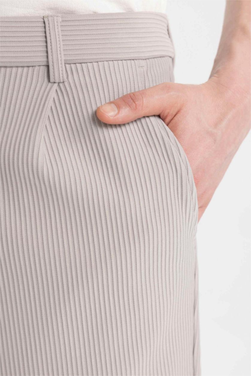 Erkek Açık Gri Yazlık Kumaş Pantolon Tapered Fit Normal Kesim Düz Paça Her Yöne Esneyen