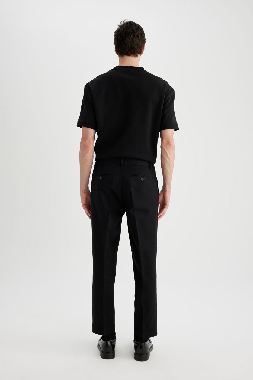 رجال أسود بنطرون تويل قصة عادية