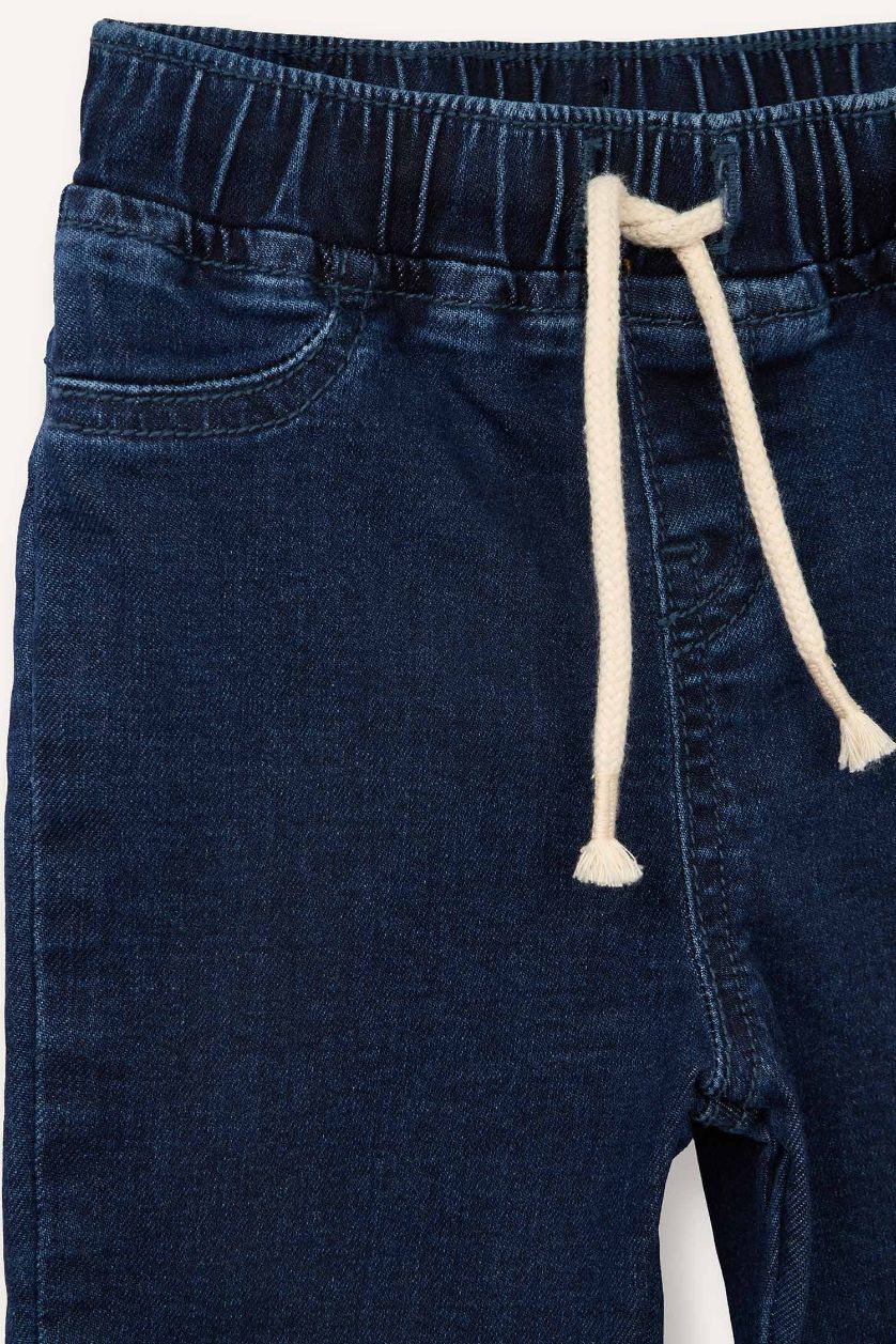 طفل صغير أزرق غامق بنطرون ولادي قصة عادية برجل عادي وجيب