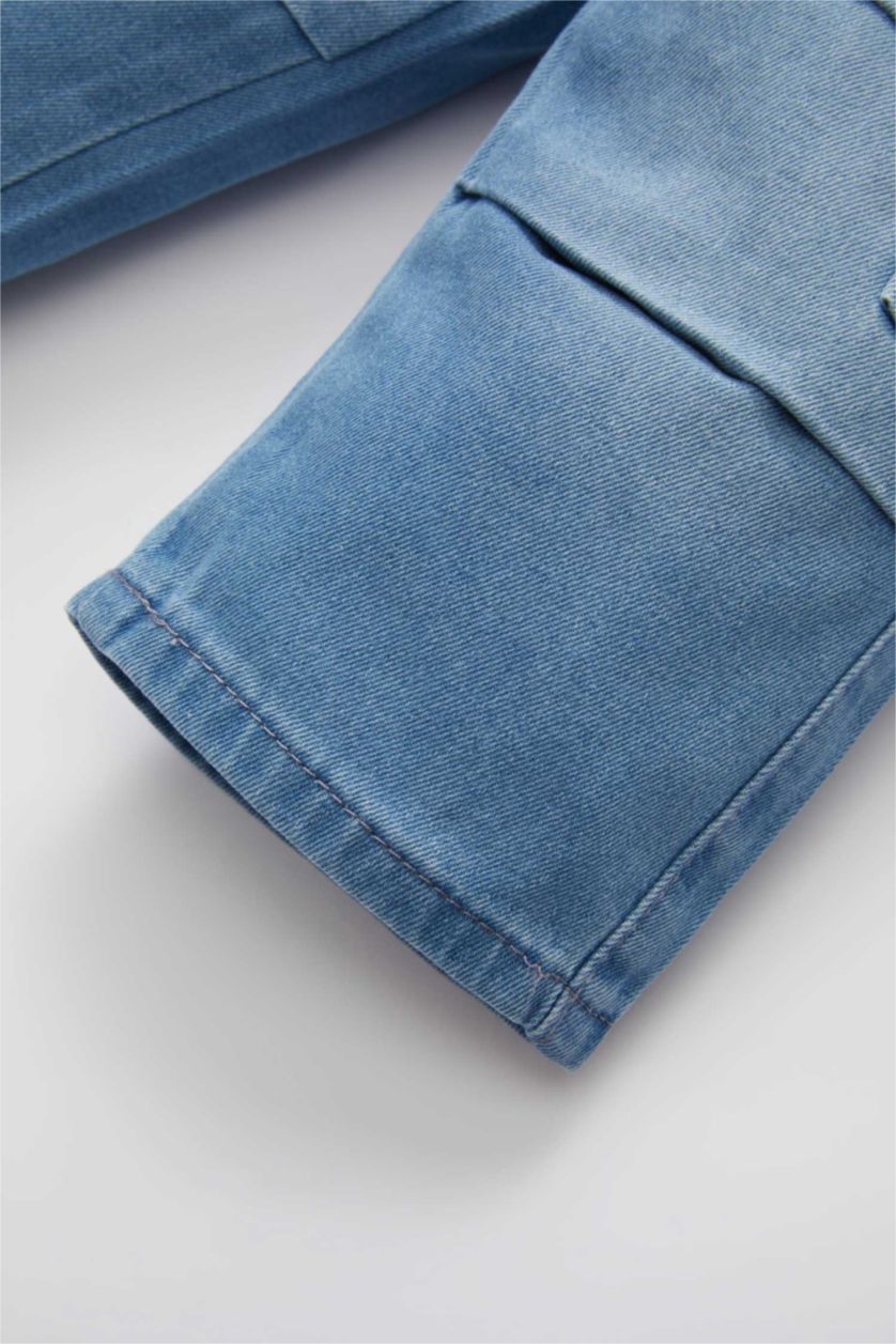 طفل صغير أزرق فاتح بنطلون جينز بيبي اولادي بيزك قصة عادية بجيب