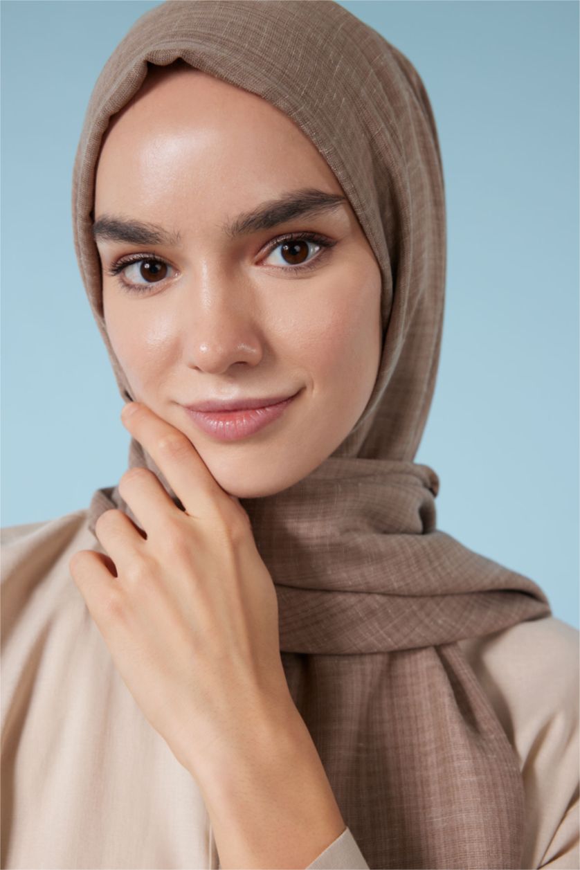 WOMAN Light Brown Woman Hijab Shawl
