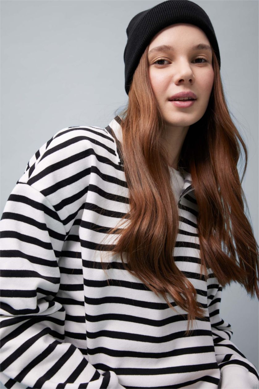 Woman Black Regular Fit Thick Sweatshirt Fabric Polo Collar Striped Sweat Tunic