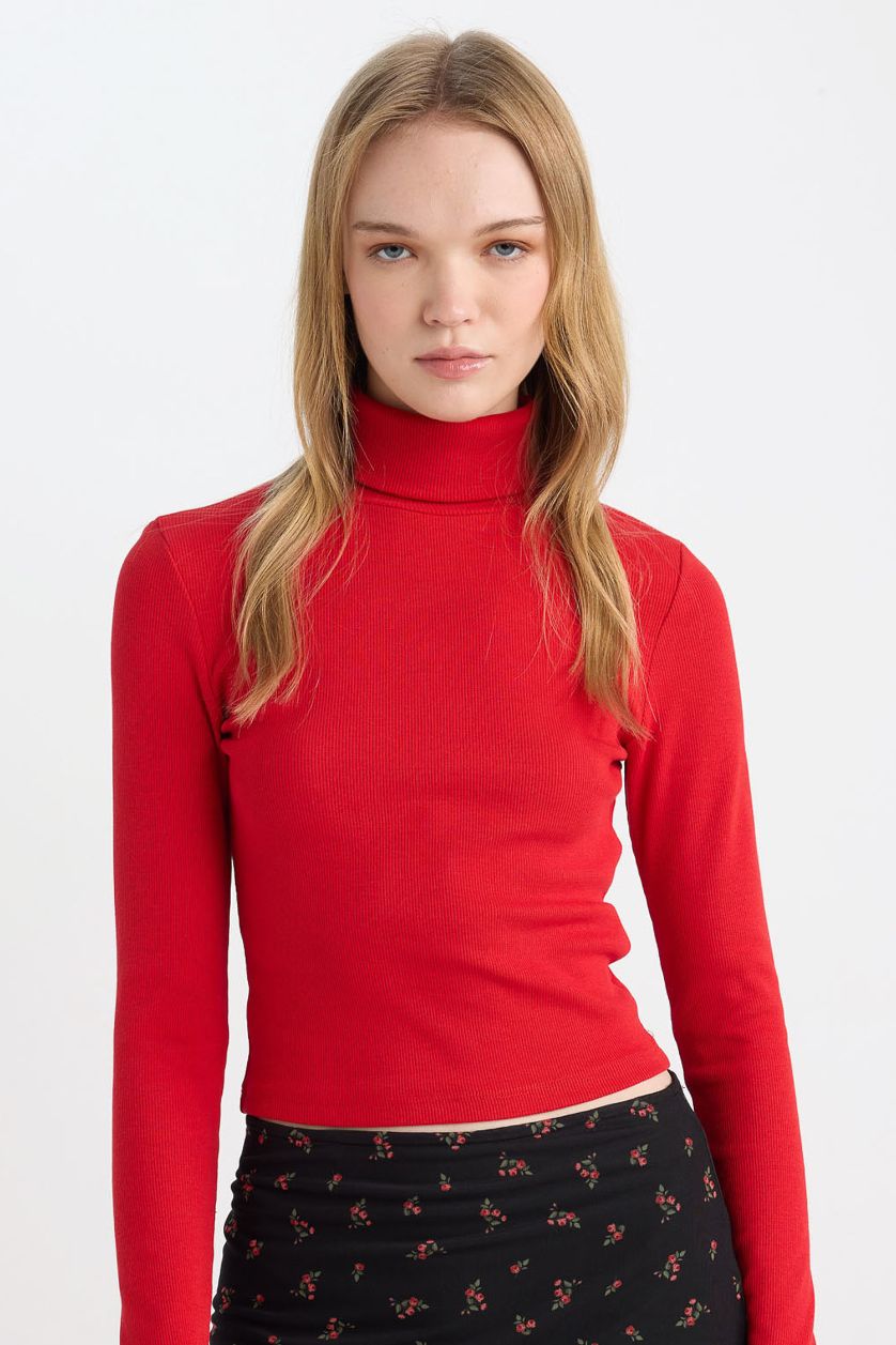 Woman Red Slim Fit Camisole Long Sleeve T-Shirt