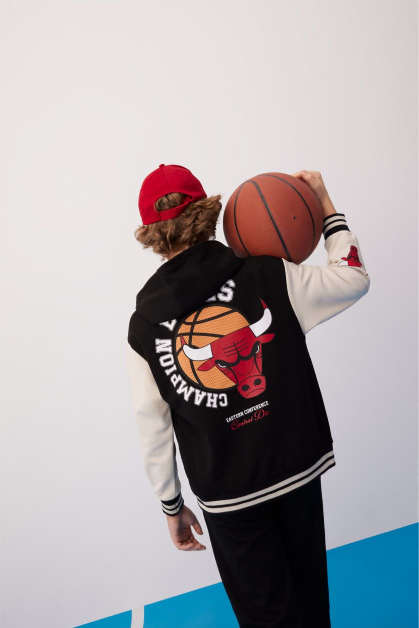 BOYS & TEENS Black Boy NBA Chicago Bulls Hooded Bomber Jacket