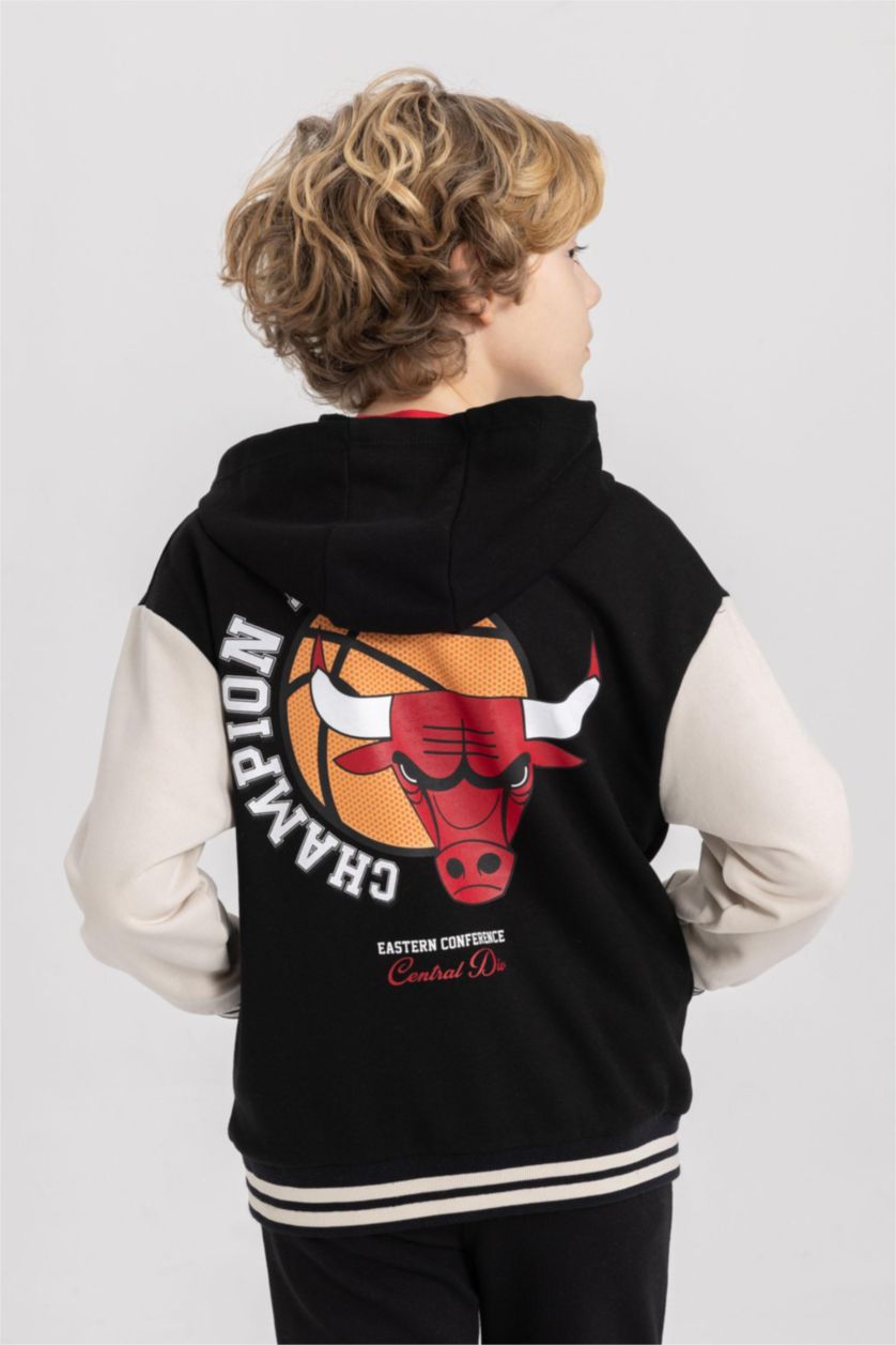 BOYS & TEENS Black Boy NBA Chicago Bulls Hooded Bomber Jacket