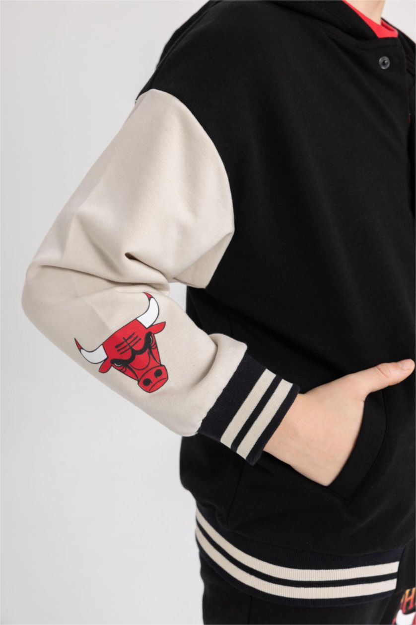 BOYS & TEENS Black Boy NBA Chicago Bulls Hooded Bomber Jacket