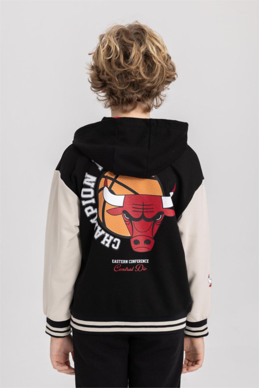 BOYS & TEENS Black Boy NBA Chicago Bulls Hooded Bomber Jacket