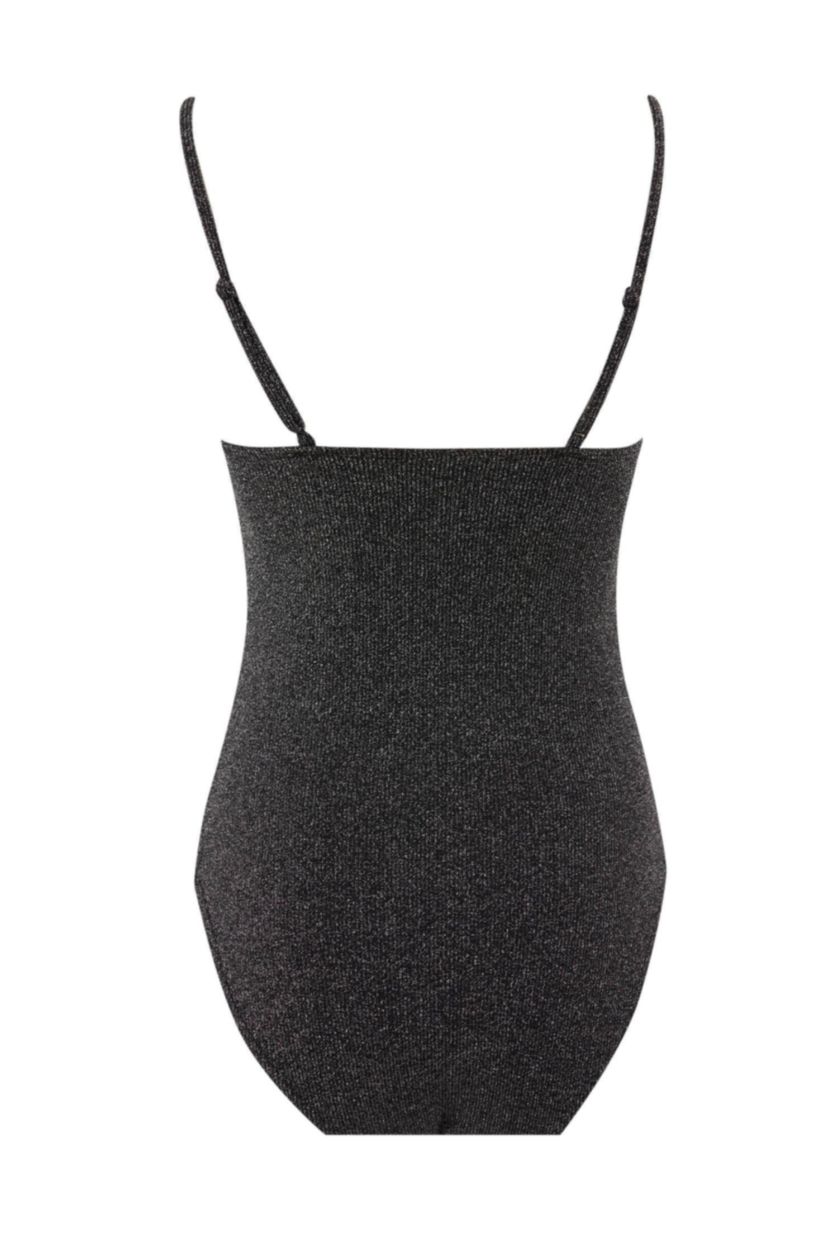 نساء أسود مايو قصة عادية من Fall In Love