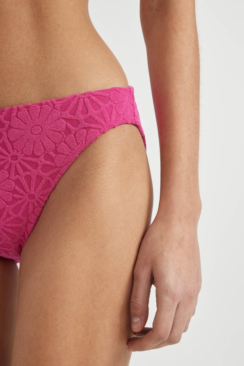 Kadın Koyu Pembe Regular Fit Çiçekli Bikini Altı-Fall in Love