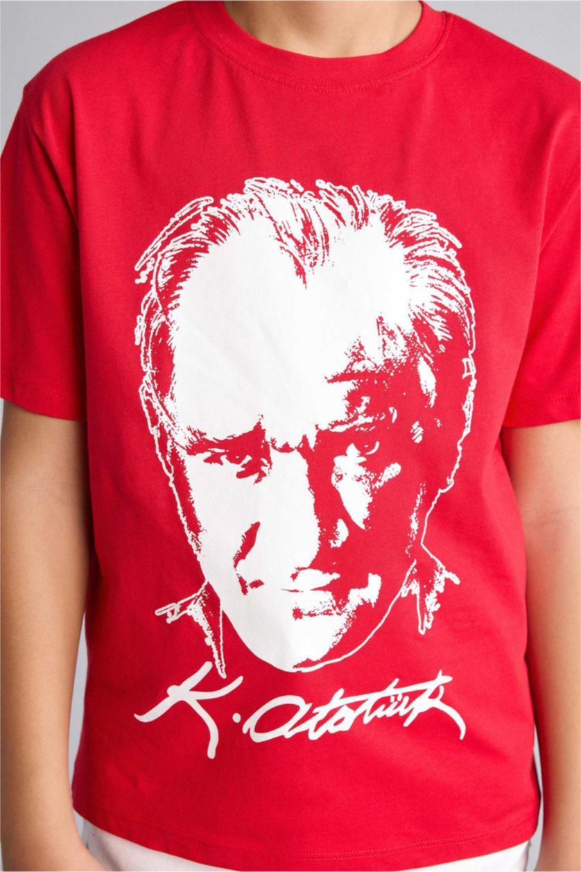 أولاد أحمر تي شيرت نص ردن ولادي قصة عادية بياخة مستديرة