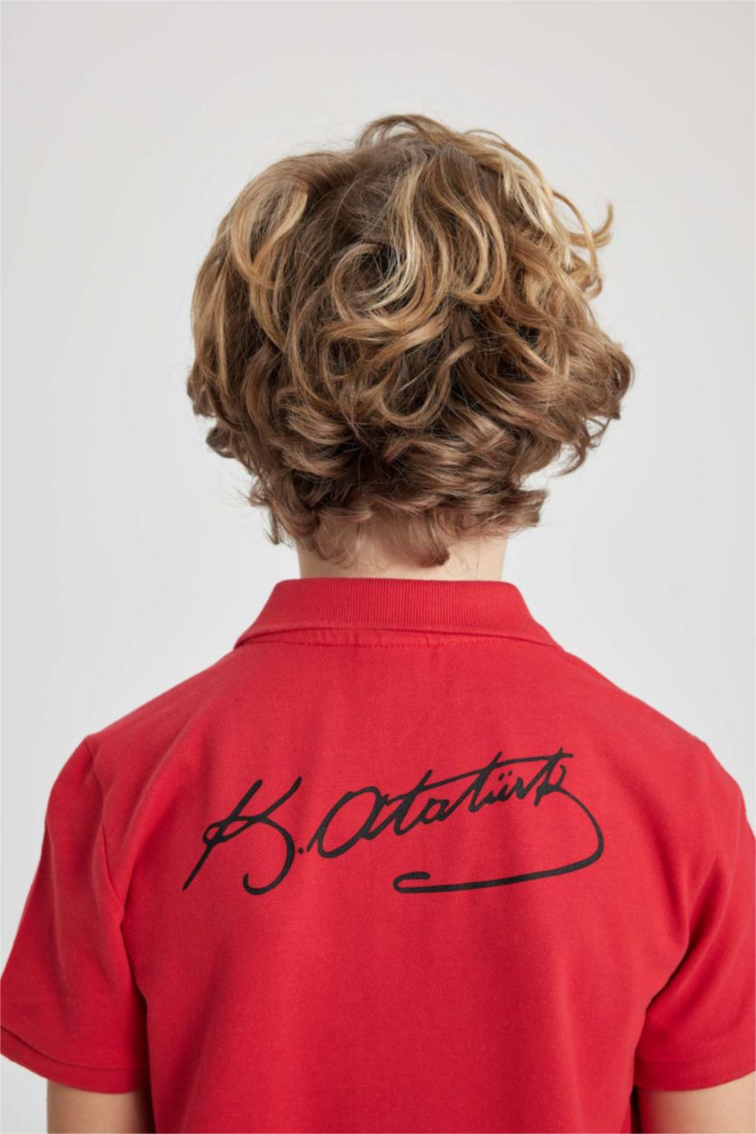 Erkek Çocuk - Genç Erkek Kırmızı Erkek Çocuk 29 Ekim Cumhuriyet Bayramı Polo Yaka Pike Kısa Kollu Atatürk Baskılı Kırmızı Tişört