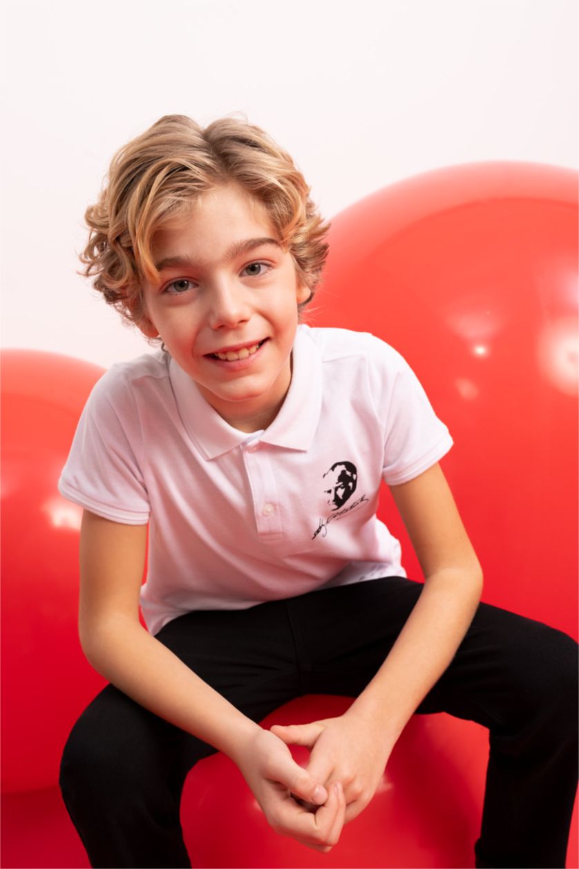 Erkek Çocuk - Genç Erkek Beyaz Erkek Çocuk 29 Ekim Cumhuriyet Bayramı Polo Yaka Pike Kısa Kollu Atatürk Baskılı Beyaz Tişört