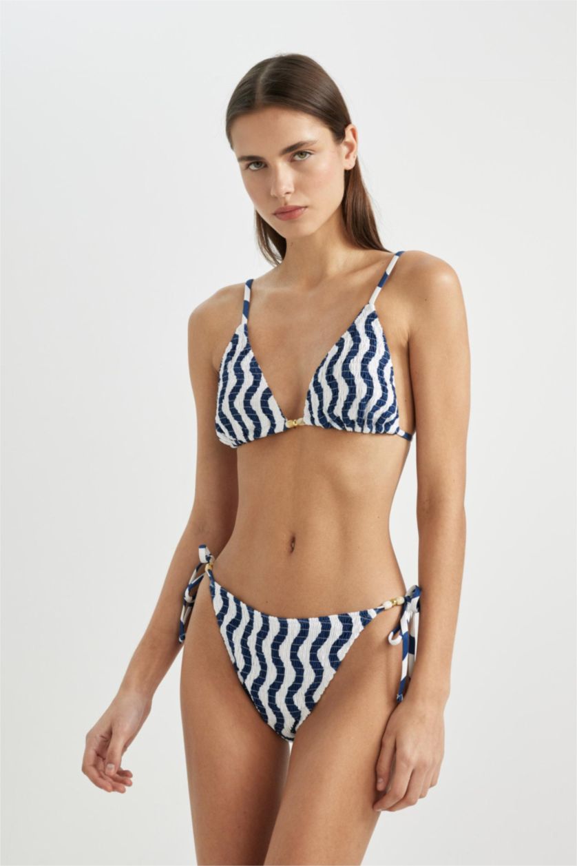 Kadın Saks Regular Fit Çizgili Bikini Altı-Fall in Love