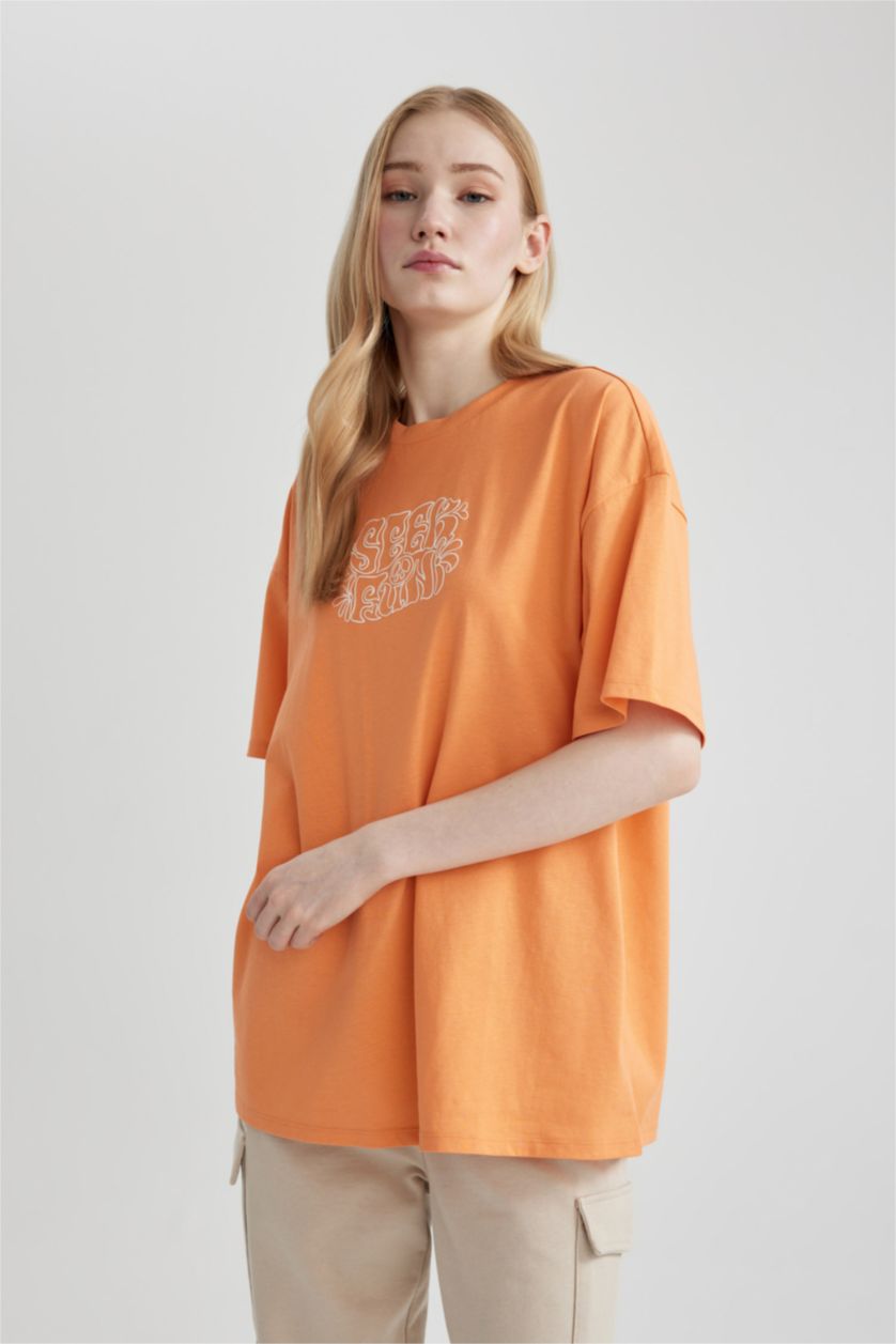 Woman Orange Oversize Fit Crew Neck Printed Short Sleeve T-Shirt