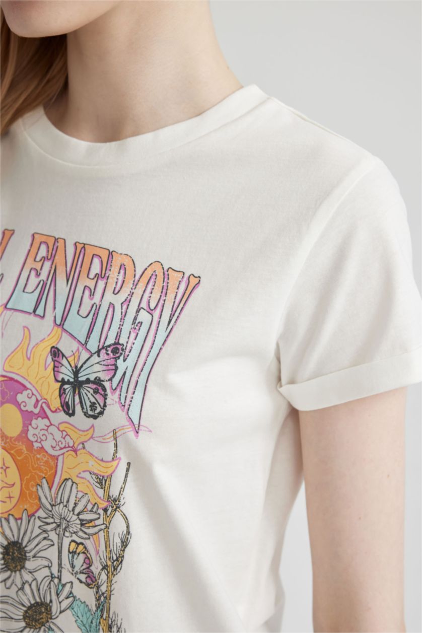 حريمي اوف وايت تي شيرت نص كم مطبوع سليم فيت