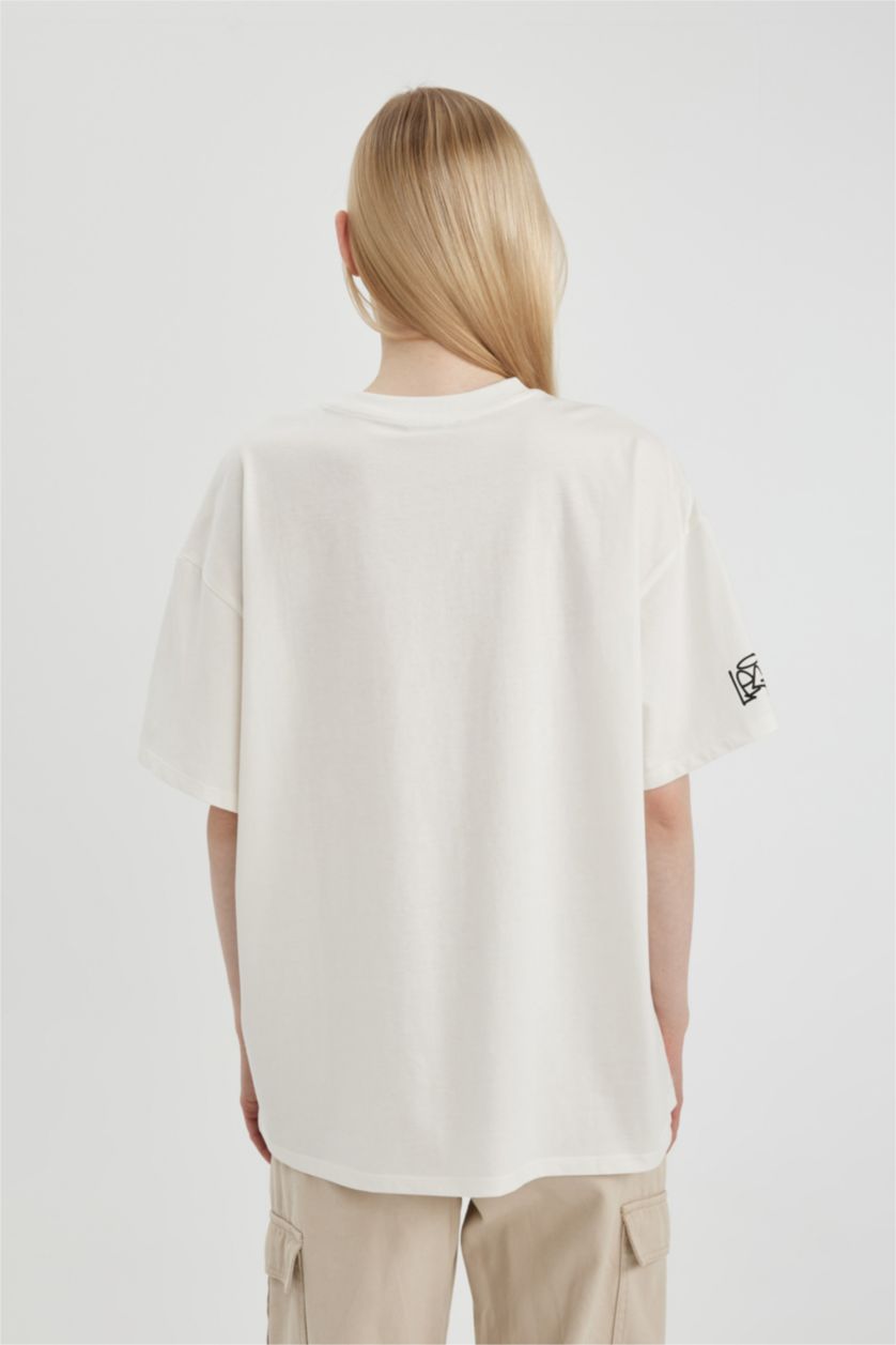 WOMAN White Oversize Fit Crew Neck Printed Short Sleeve T-Shirt