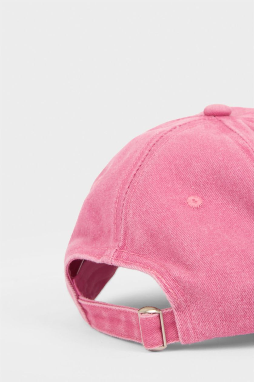 حريمي زهري كاب حريمي جينز