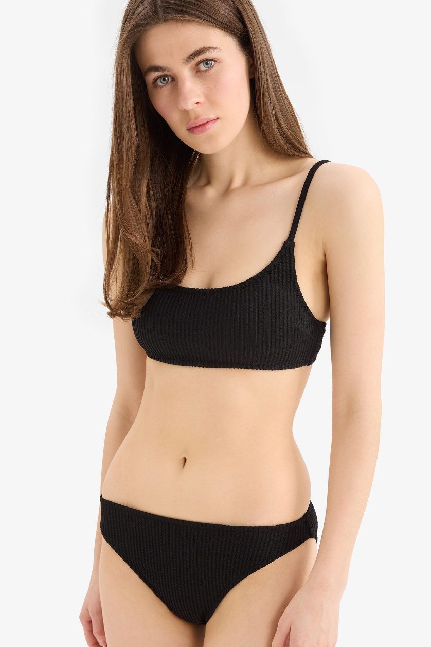 Kadın Siyah Regular Fit Bürümcük Siyah Bikini Üstü