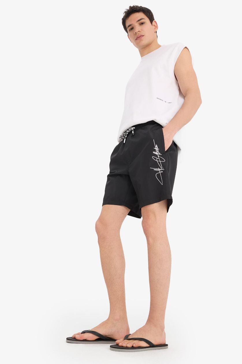 Erkek Siyah Regular Fit File Astarlı Kısa Boy Deniz Şortu