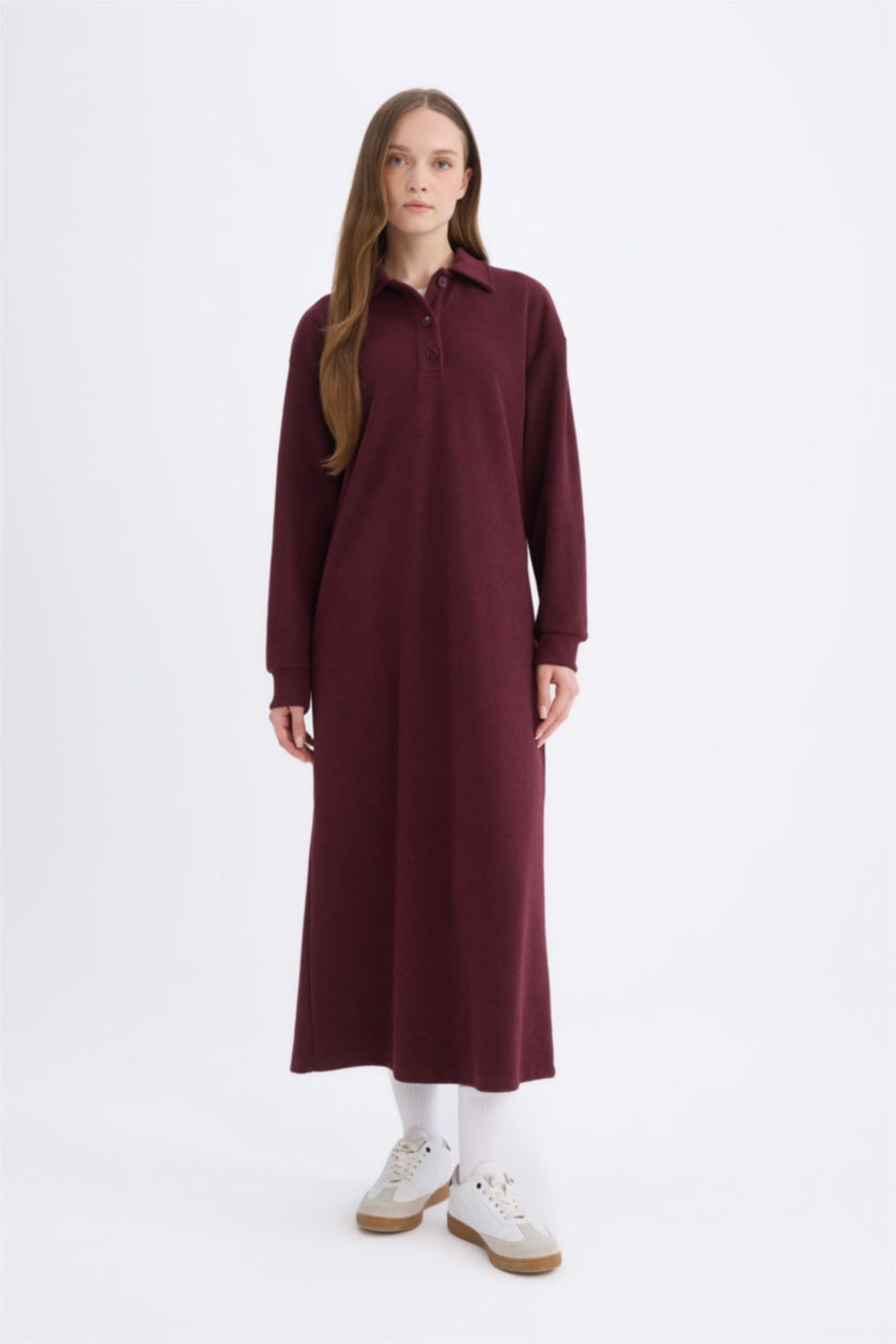 FEMME Bordeaux Robe longue en tricot à col chemise et coupe régulière en tissu selanik