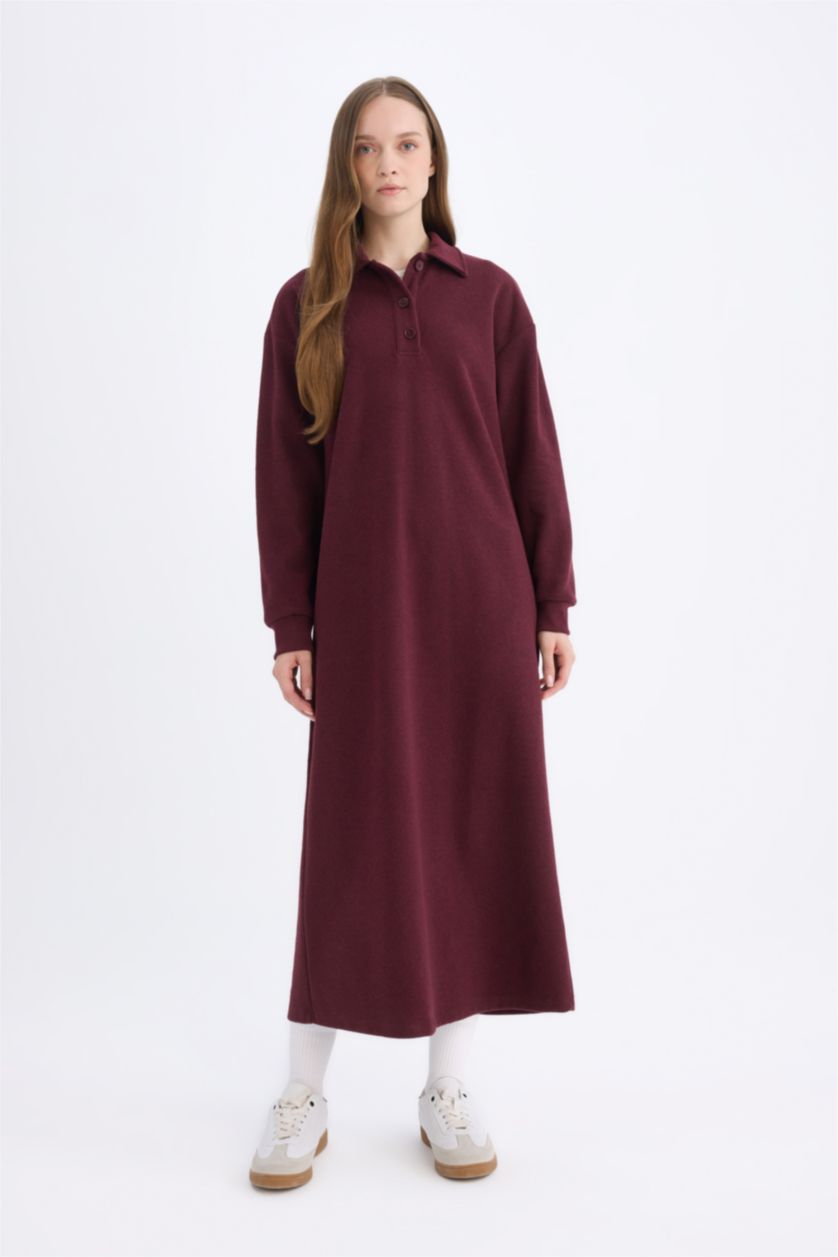 FEMME Bordeaux Robe longue en tricot à col chemise et coupe régulière en tissu selanik