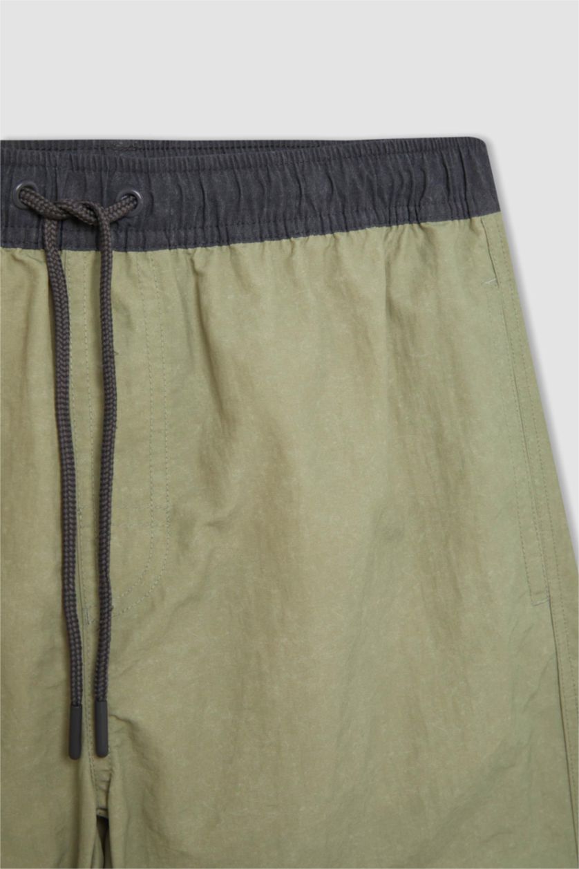 Мужчины Светло-зеленый Плавательные шорты стандартного кроя