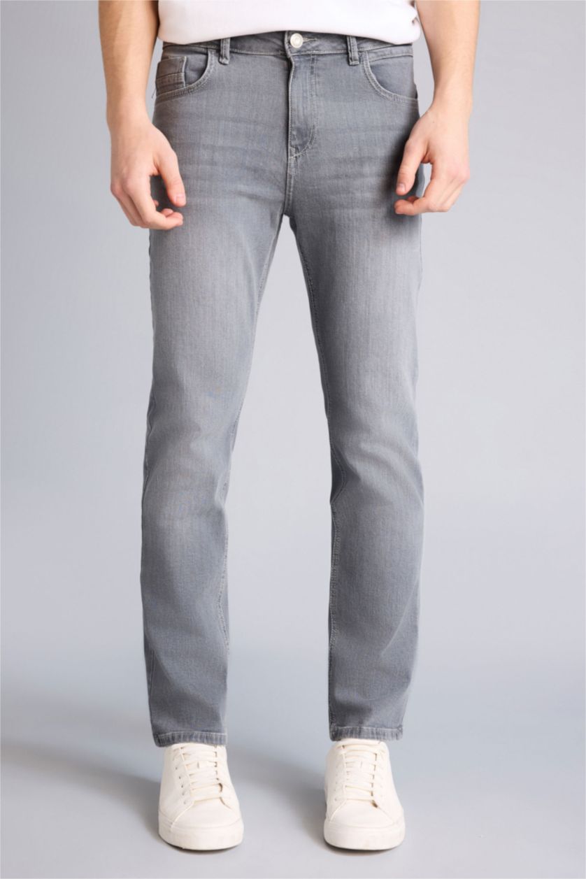 MAN Grey Sergio Regular Fit Normal Waist Straight Leg Jeans