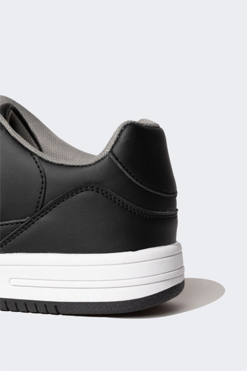 MAN Black Man Faux Leather Thick Sole Sport shoes