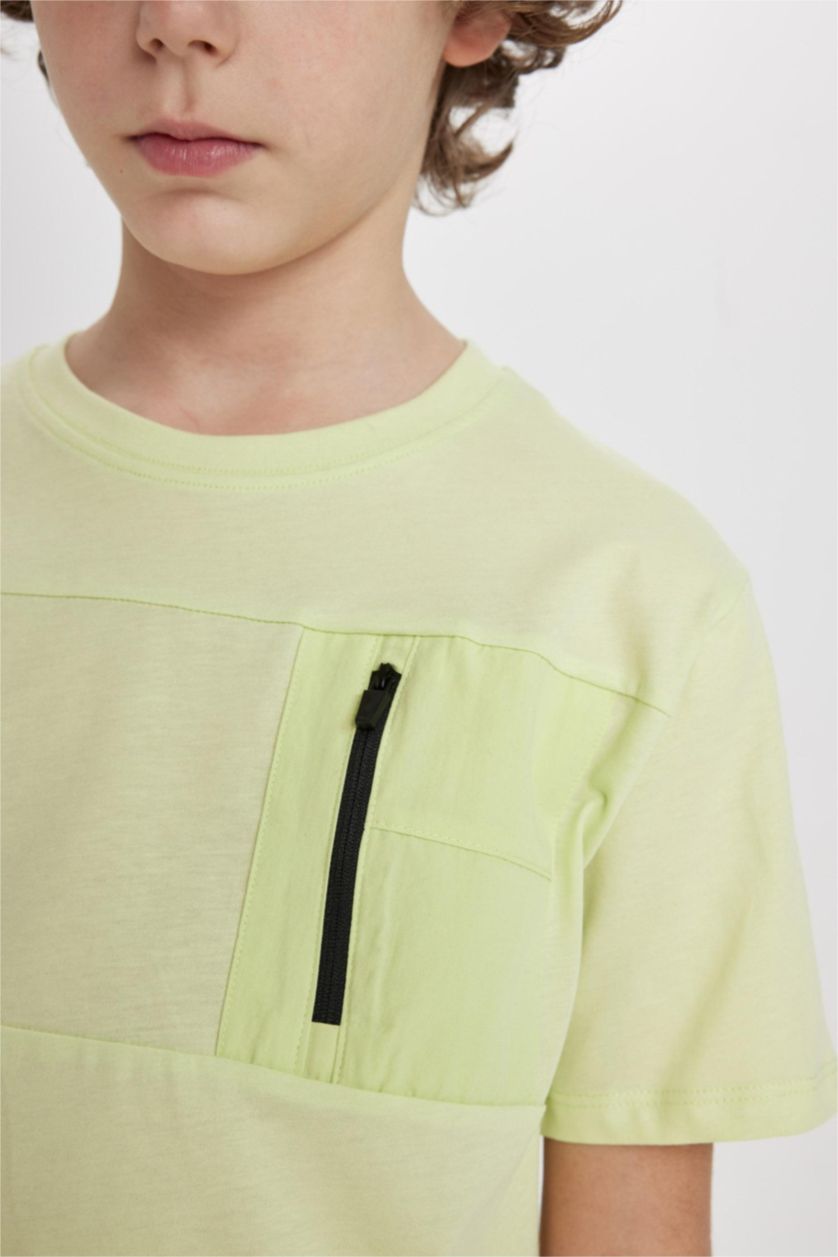 Erkek Çocuk - Genç Erkek Açık Yeşil Bisiklet Yaka Kısa Kollu Tişört Erkek Çocuk