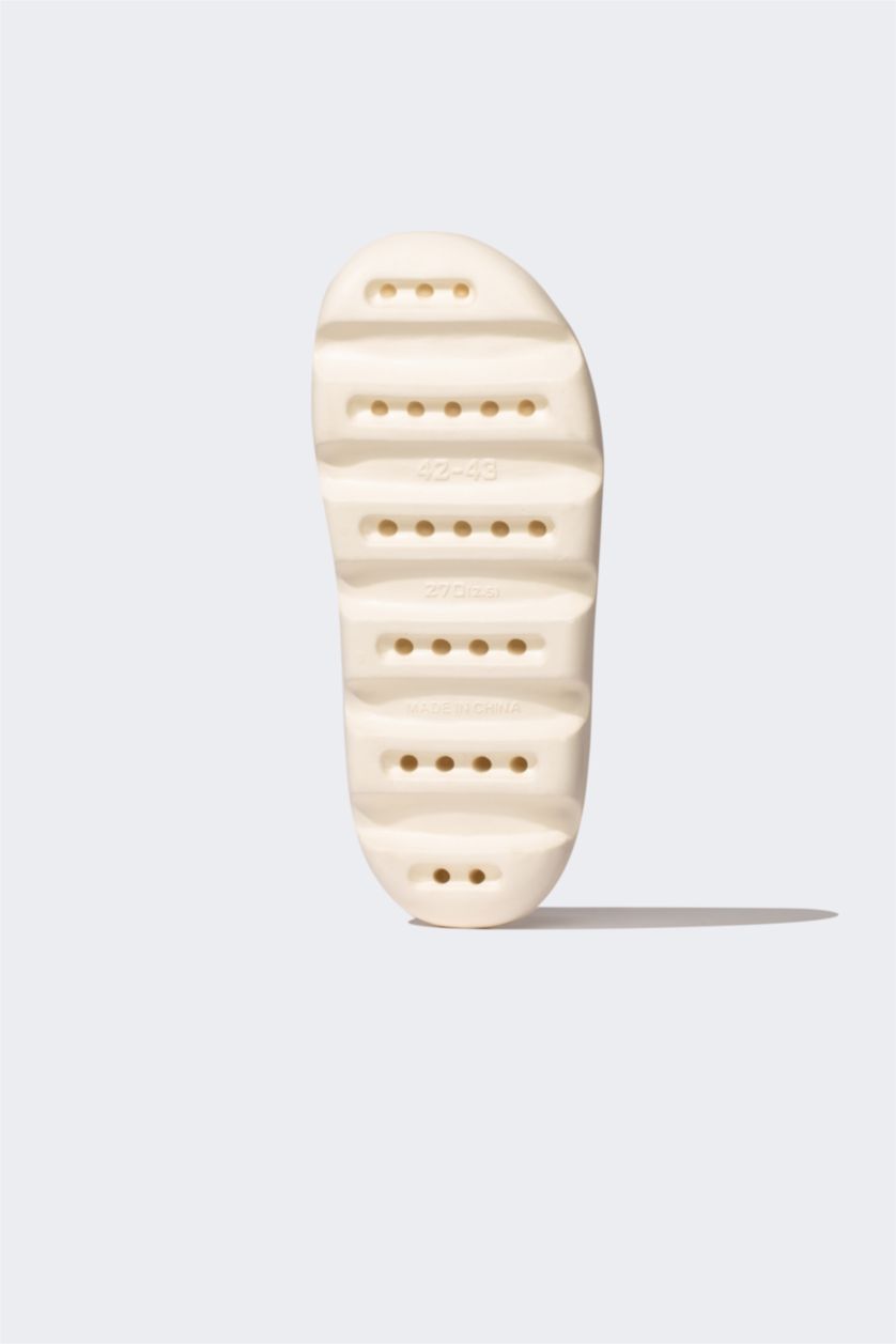MAN Beige صندل إيفا