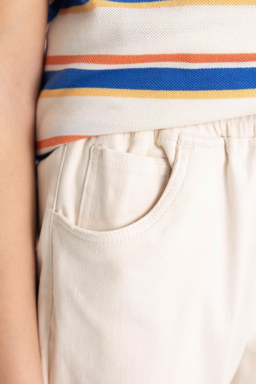 أولاد اللون الرملي بنطرون جبردين ولادي ستاندارت بقصة عادية