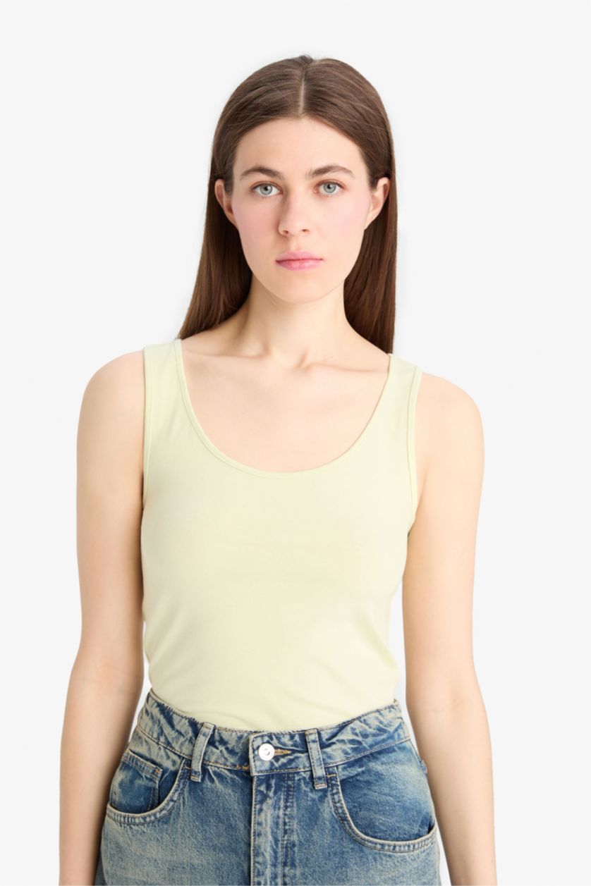 Woman Mint Slim Fit Basic Round Collar Sleeveless Tank Top