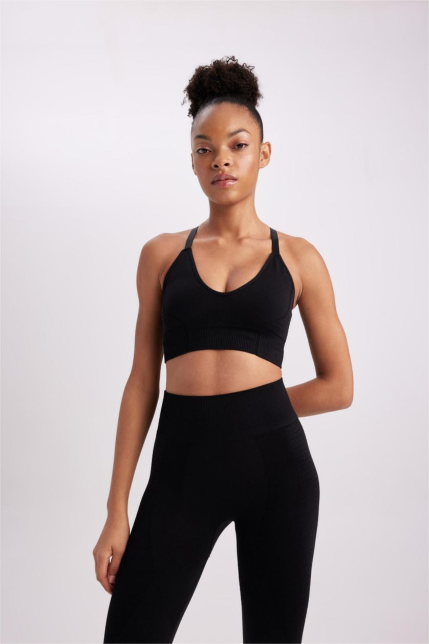 WOMAN Black DeFactoFit V-Neck Sports Bra