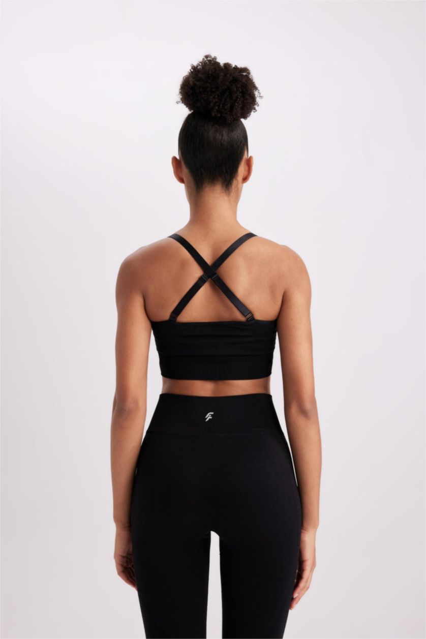 WOMAN Black DeFactoFit V-Neck Sports Bra