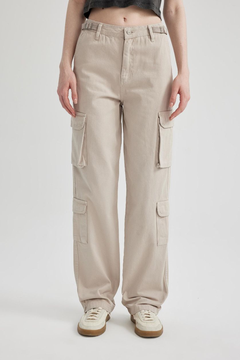 Kadın Kum Straight Fit Gabardin Pantolon Kargo Cepli
