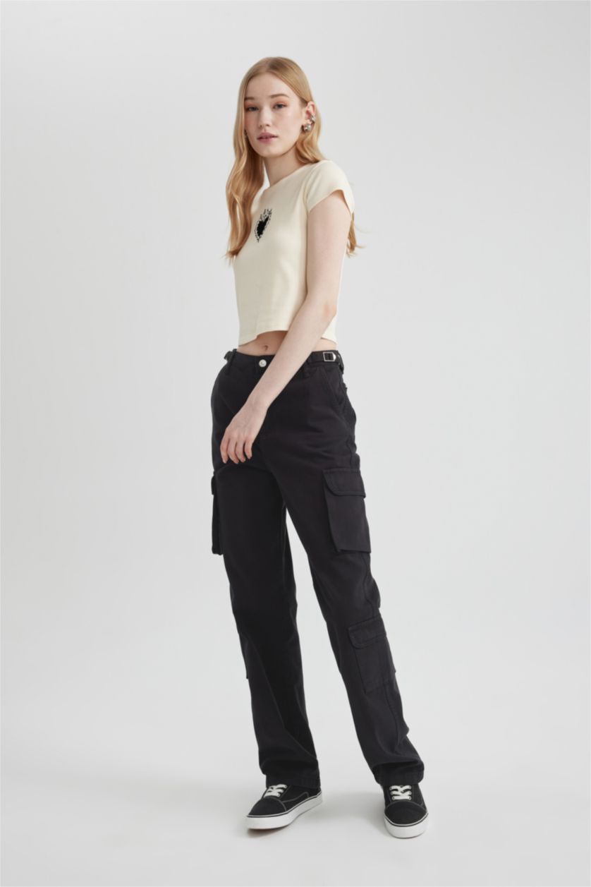 WOMAN Black Straight Fit Cargo pants