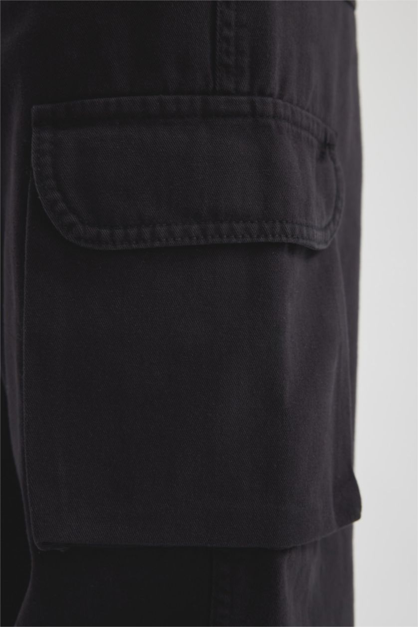 WOMAN Black Straight Fit Cargo pants