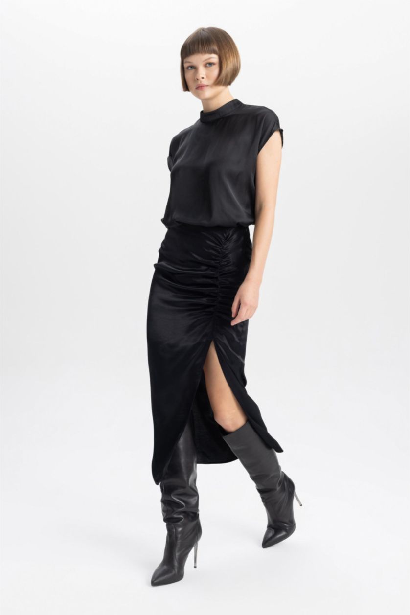 Kadın Siyah A Kesim Midi Etek