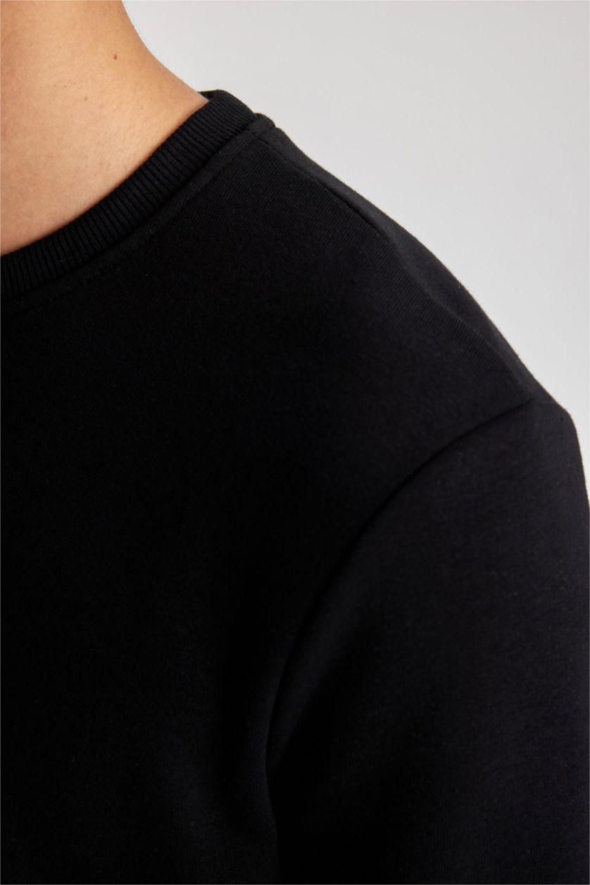 Erkek Siyah Regular Fıt Bisiklet Yaka Sweatshirt