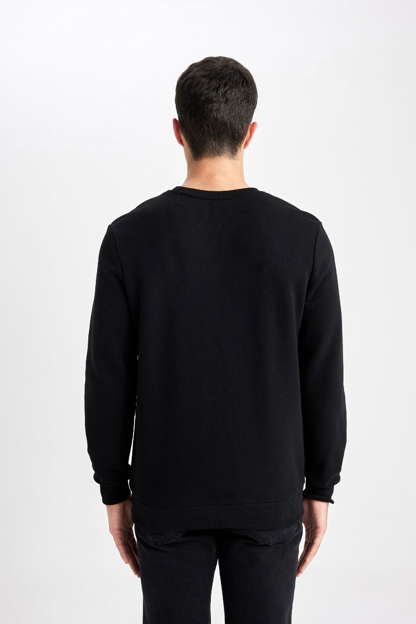 Erkek Siyah Regular Fıt Bisiklet Yaka Sweatshirt