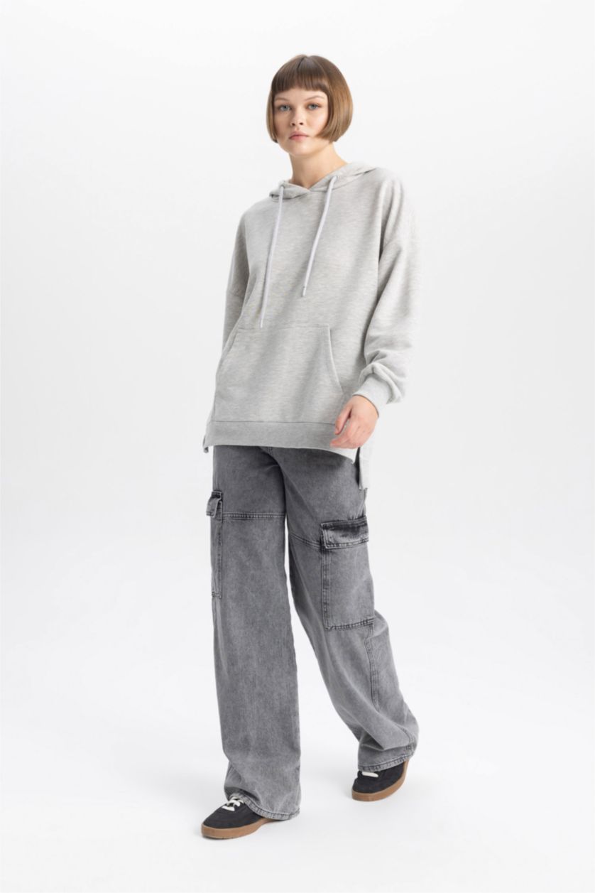Kadın Gri Oversize Geniş Kalıp Kapüşonlu Sweatshirt