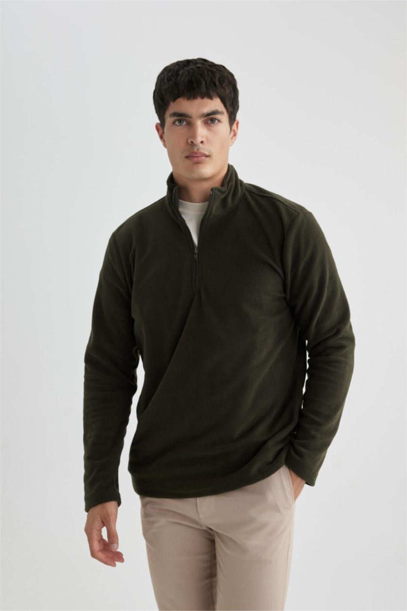 Man Dark Khaki Regular Fit Half Zipper Sweatshirt